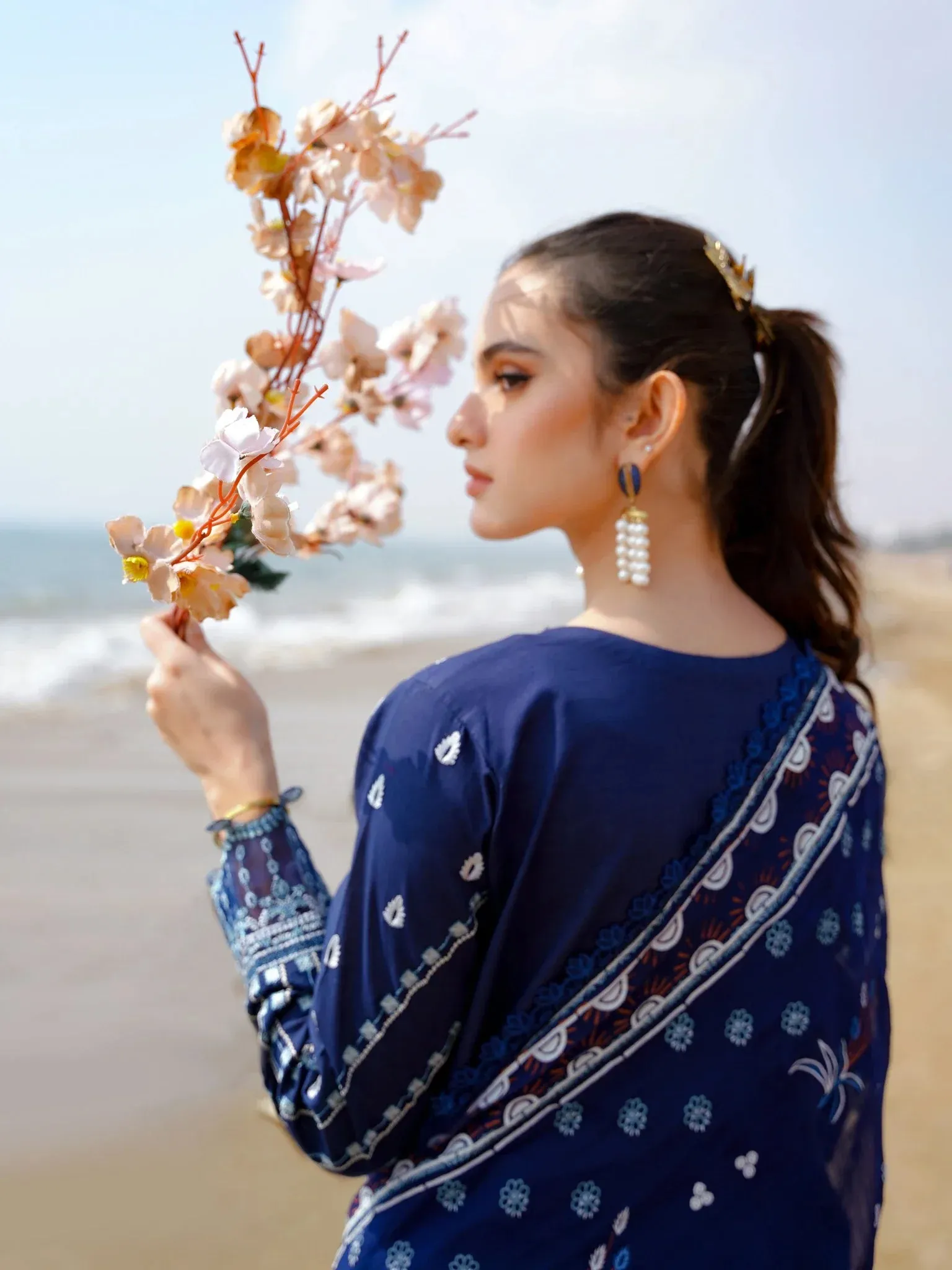 Aabyaan Saagar Luxury Festive Lawn Collection 2024 – ZAMDA (AF-09)