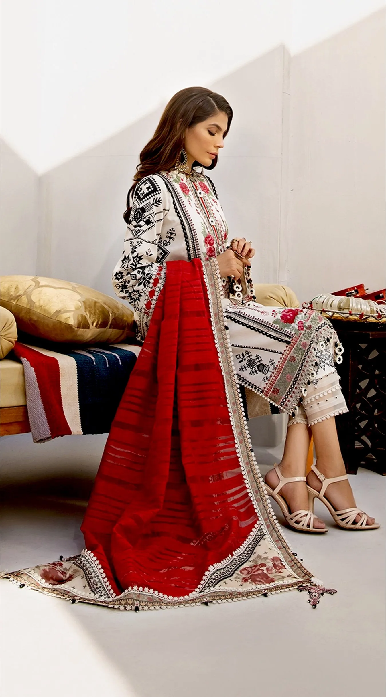 Anaya by Kiran Chaudhry · Eid Edit Luxury Festive Lawn Collection '21  – Amal