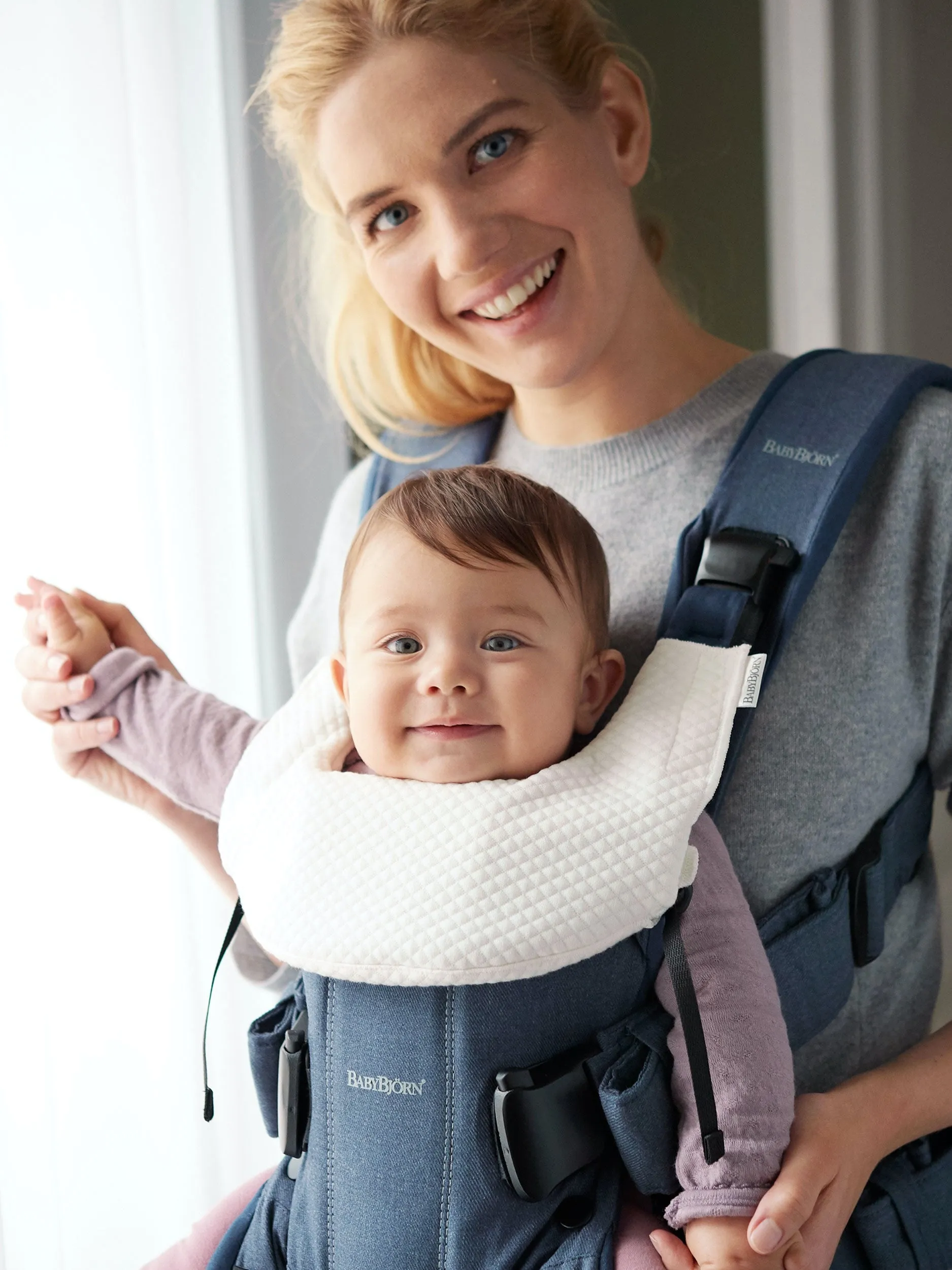 BabyBjörn Bib for Carrier One