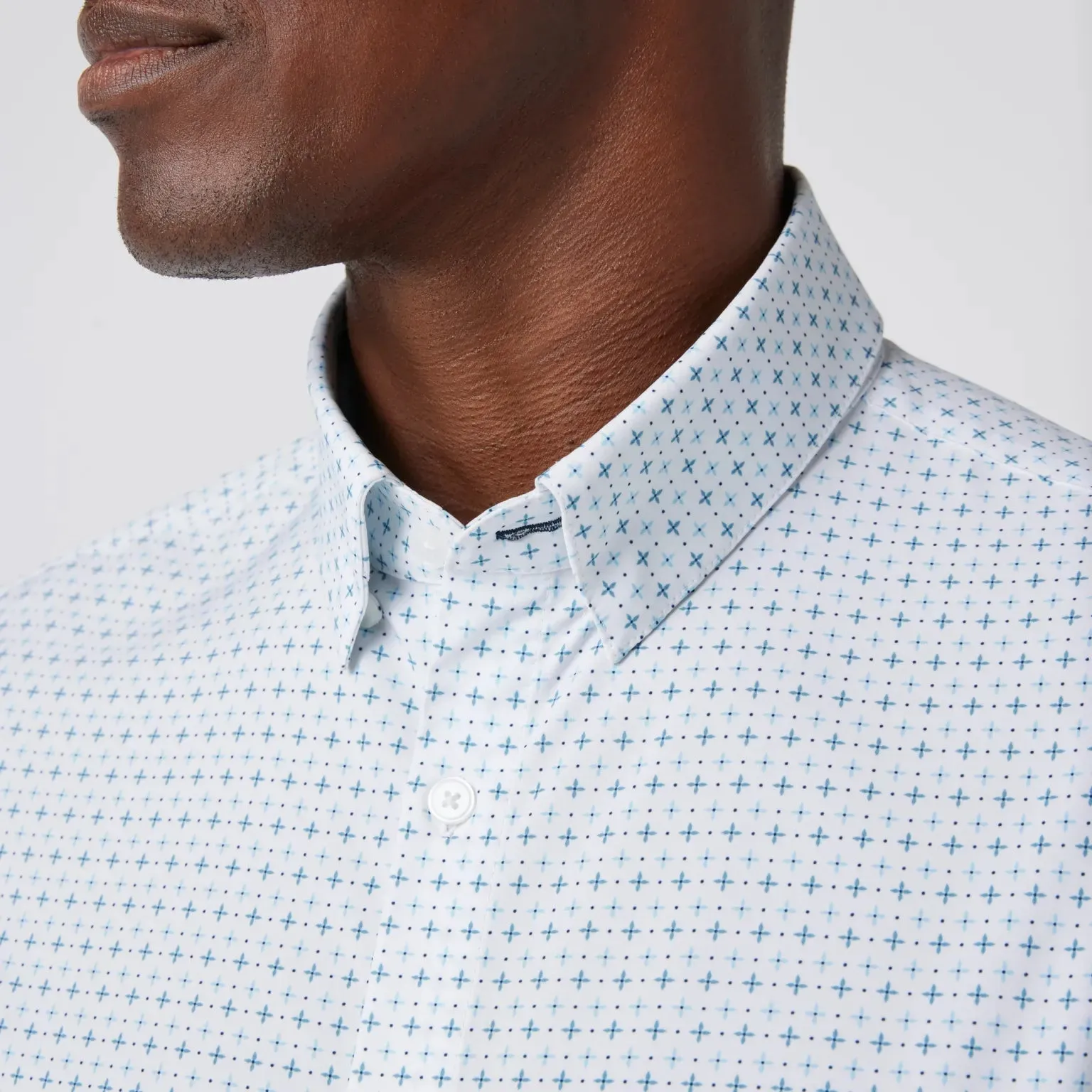 Leeward Dress Shirt in White Hatch Mark by Mizzen Main