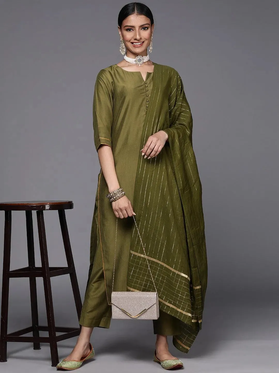 Olive Solid Silk Blend Straight Kurta With Dupatta