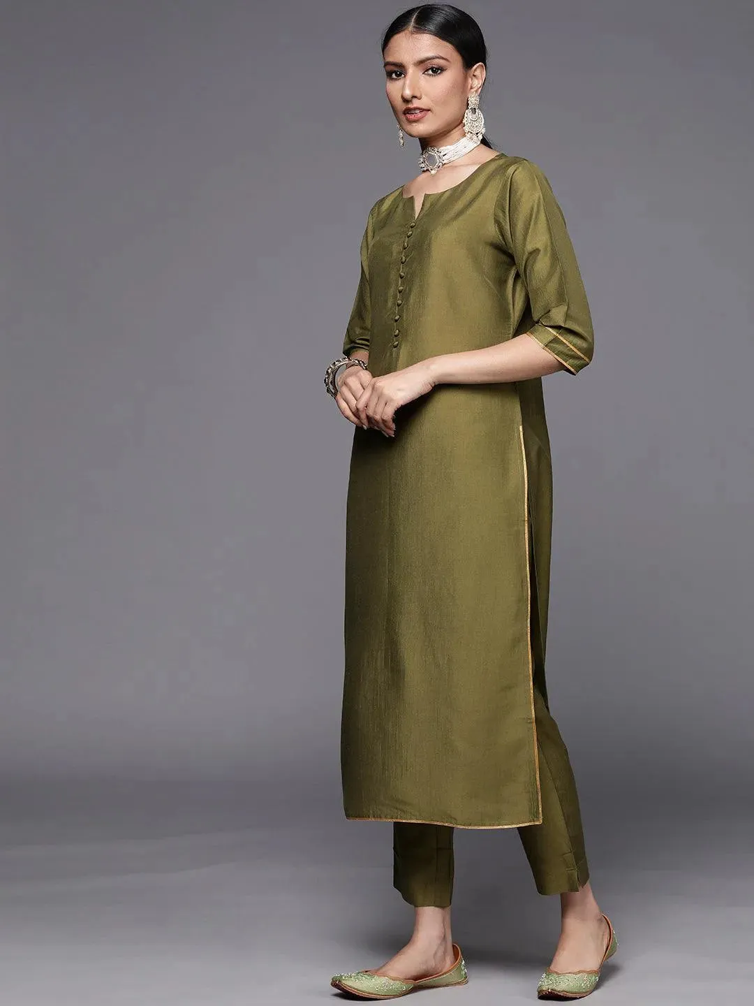 Olive Solid Silk Blend Straight Kurta With Dupatta