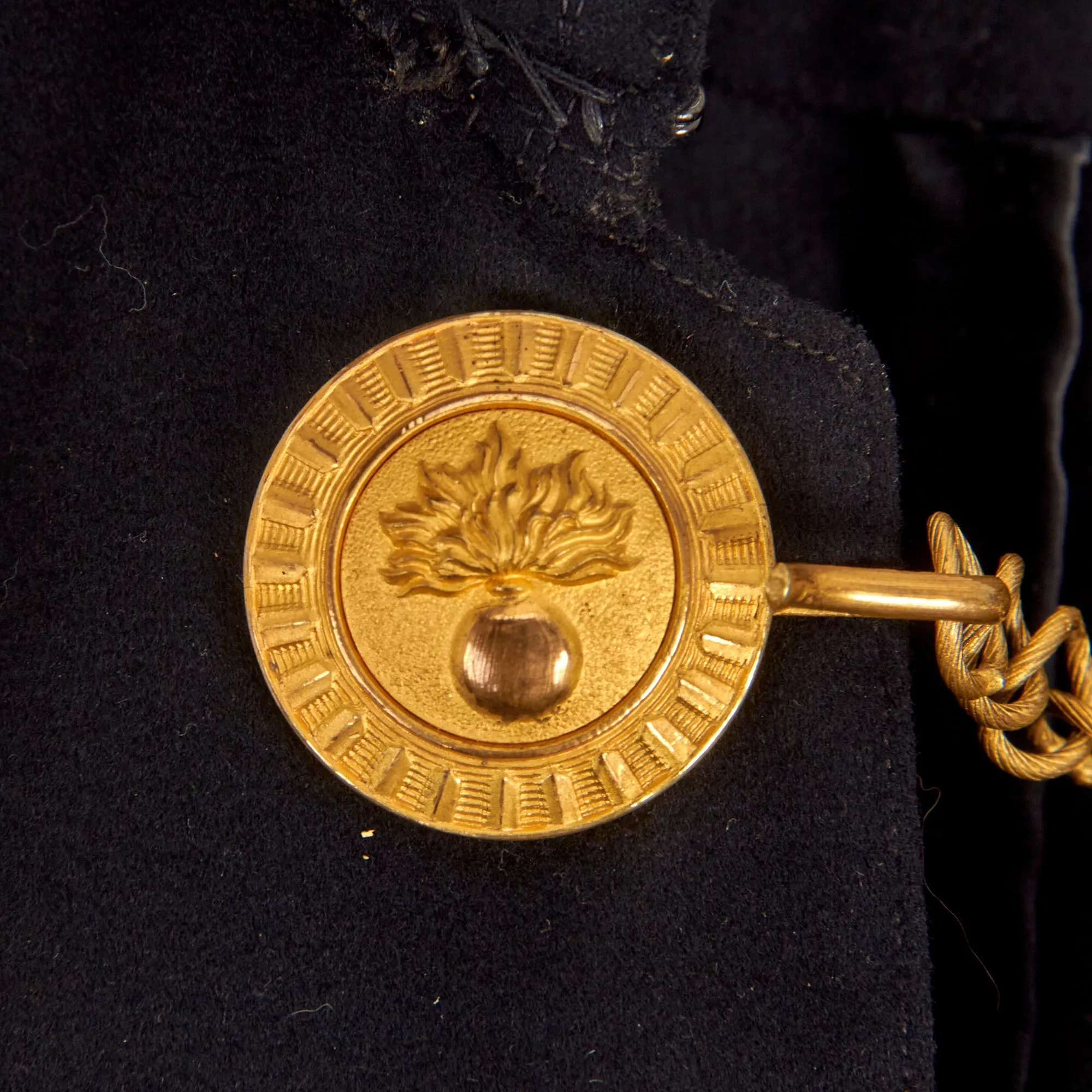 Original France WWI Named Pilot Armée de l'Air French Air Service Officer’s Uniform Set With Tunic, Trousers, “Cape” and Kepi - 4 Items