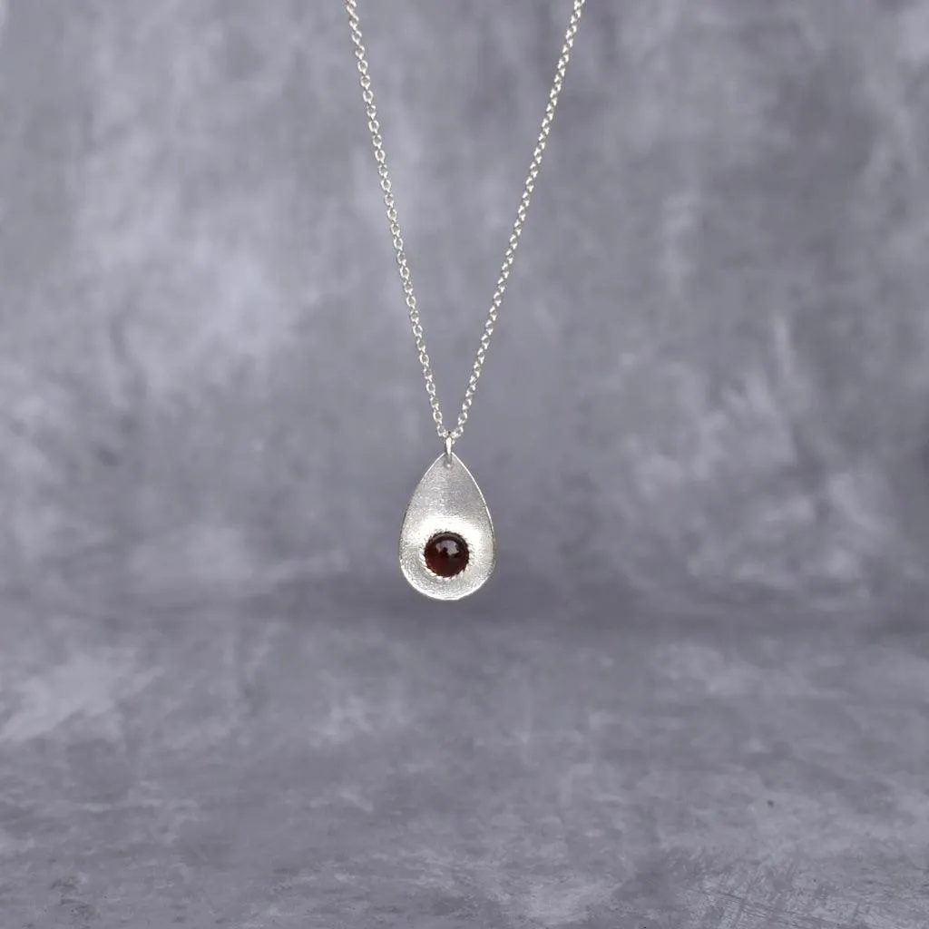 Subtle Elegance - Garnet Necklace