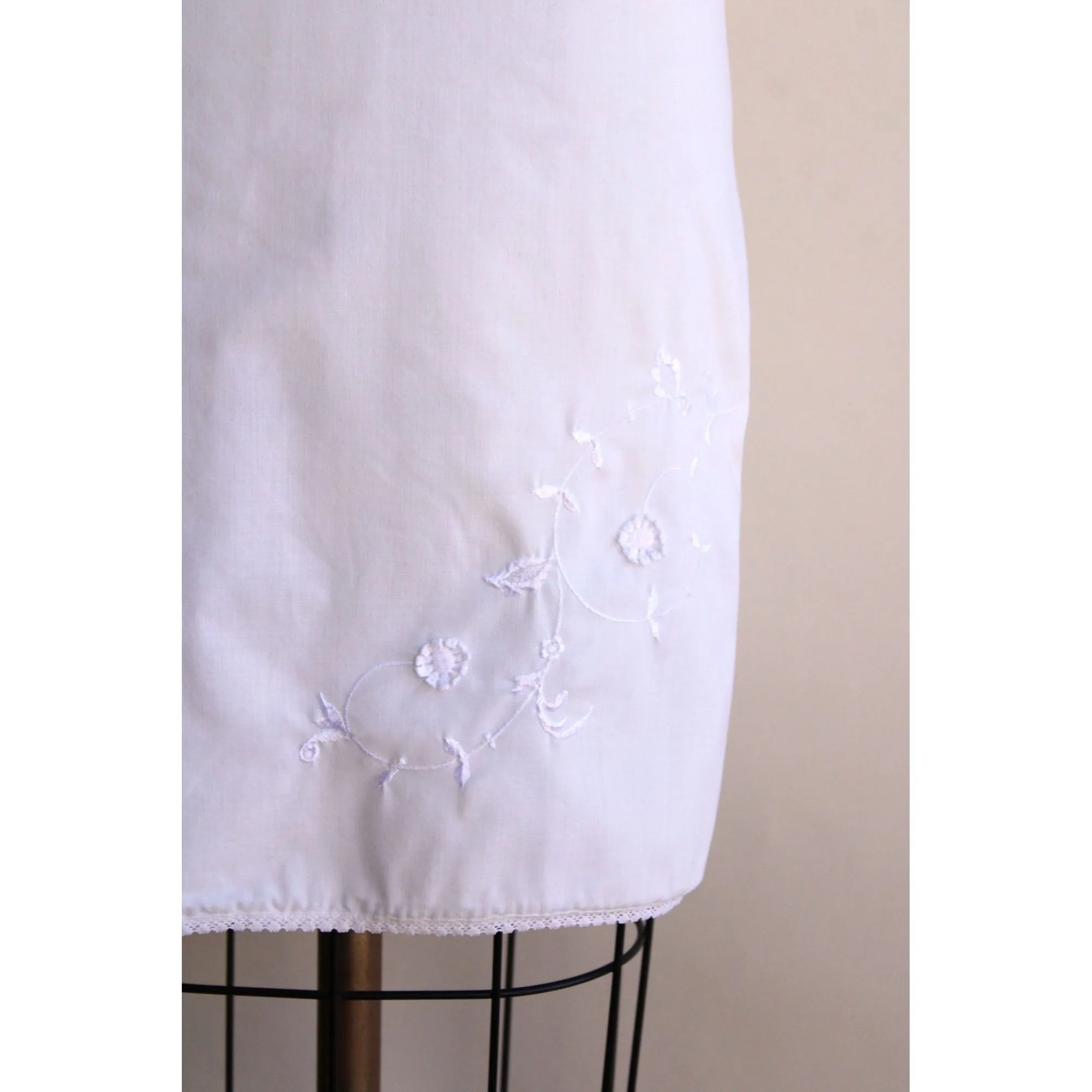 Vintage 1960s White Cotton Slip